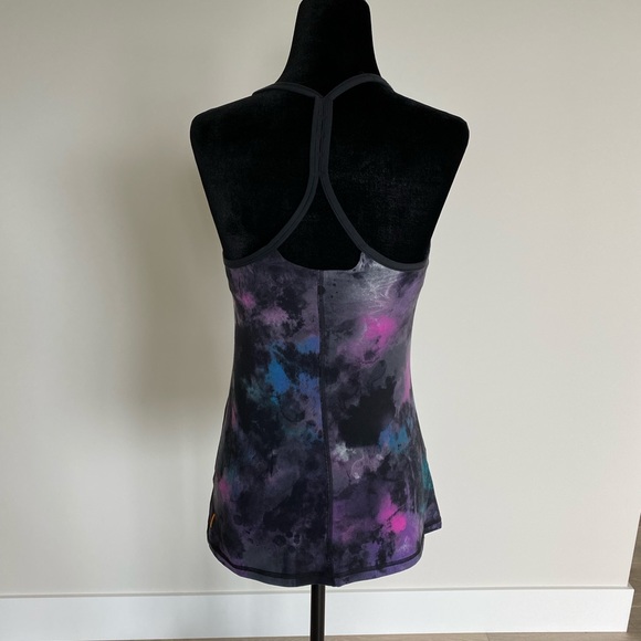 Lucy yoga tank top - Picture 5 of 7